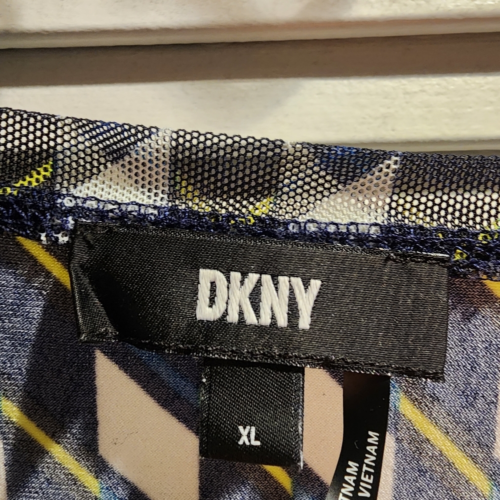 Switching jobs, won't need as many blouses anymore